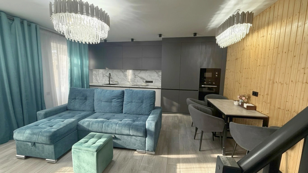 Квартира Стильная двухуровневая с дизайнерским ремонтом и SPA-ванной