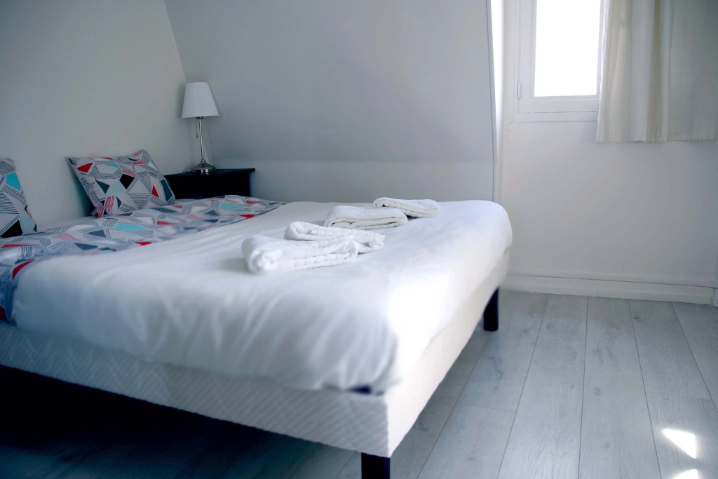 Апартаменты Rue de Ponthieu Central Furnished Apartment