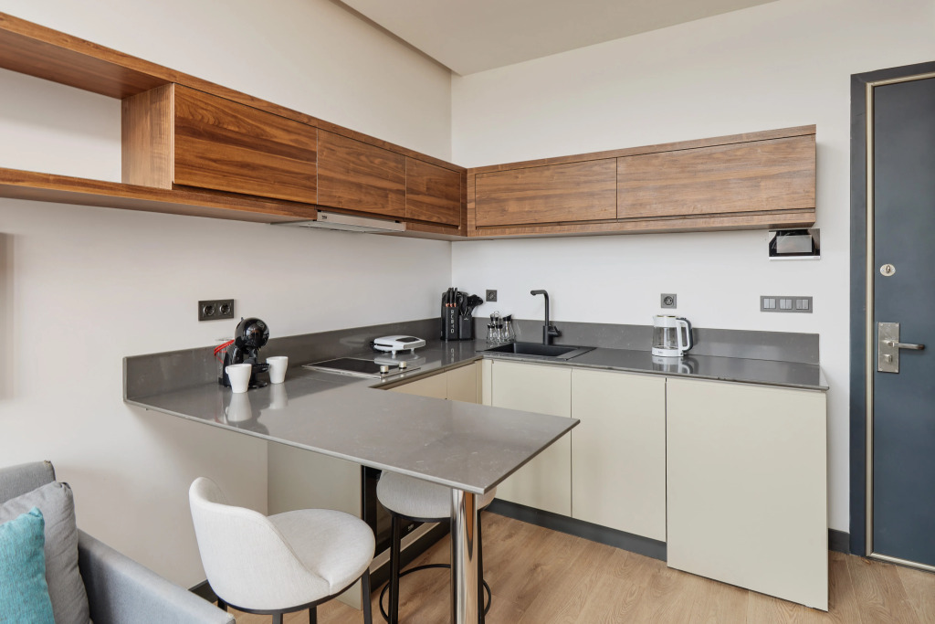 Апарт-отель Bayview Hills Luxury Residences
