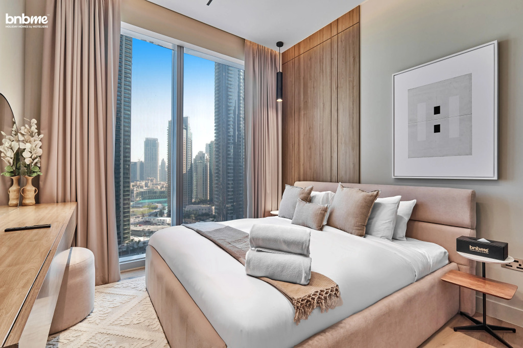 Апартаменты Bnbmehomes  Lux Haven Burj View Opera District - 1408
