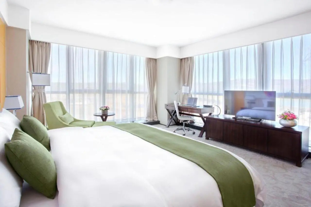Отель Hotels & Preference Hualing Tbilisi