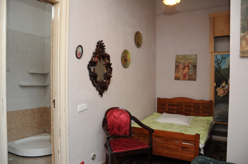 Gutsa Artists Mini-Hotel