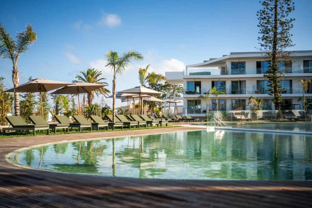 Отель Castelo Suites