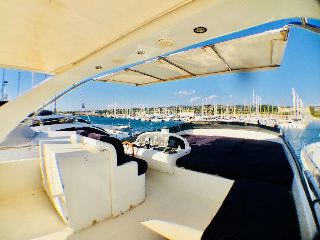 Sanremo Luxury Boat & Breakfast Mini-Hotel
