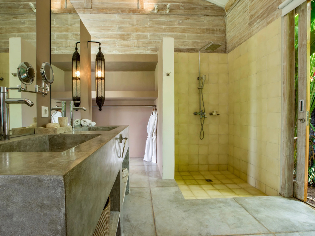 Villa Mannao by Villa Finder