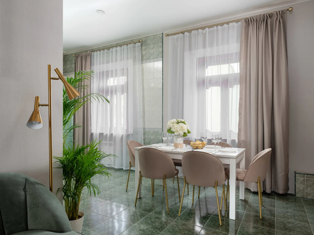 Квартира GM Apartments Новая и тихая Трехкомнатная на Тверской