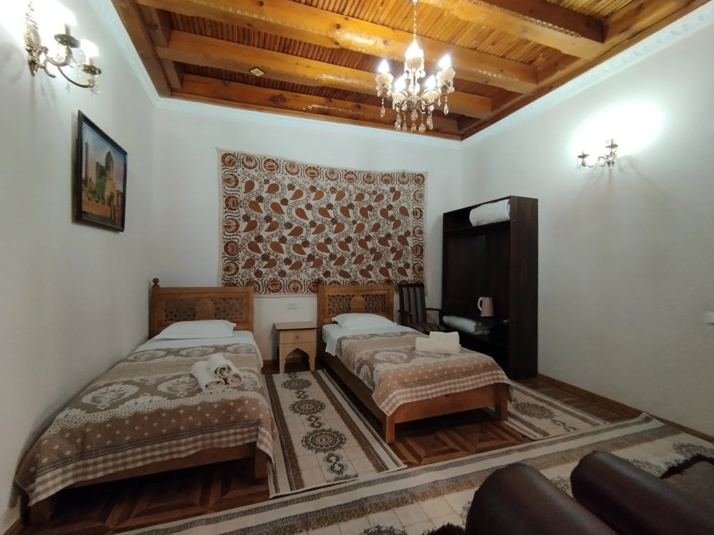 Orom Hotel