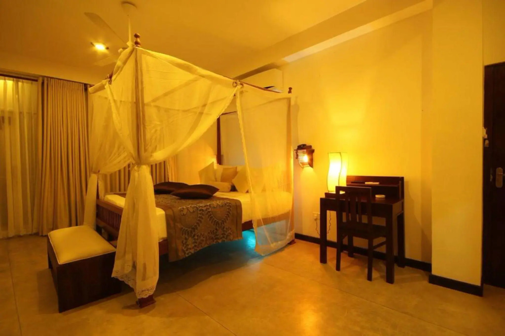 Отель Rock Fort Hotel