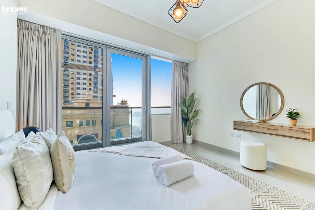 Апартаменты Bnbmehomes 54th Floor Sea View Heart of Marina - 5407