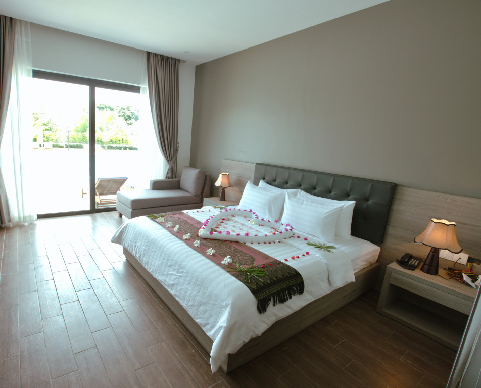Отель Kep Bay Hotel & Resort