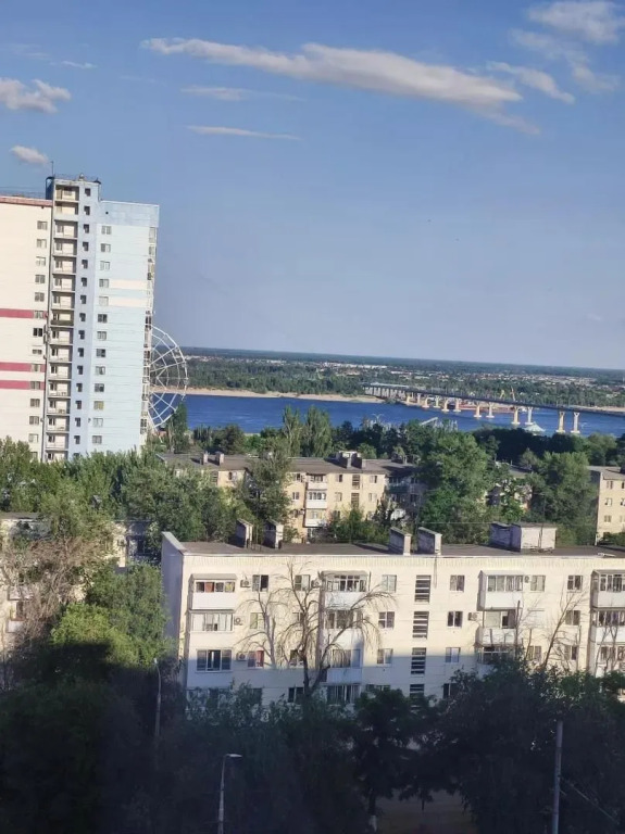 Апартаменты с Балконом и Видом на Город на Ленина 59Р