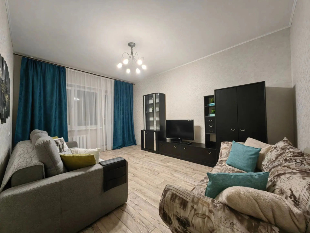 Квартира Like Home Просторная светлая двушка рядом с заводом Звёздочка