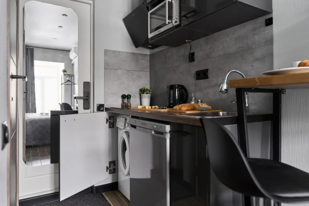Апартаменты SMART LOFTS | Obsidian | 5 мин от метро Бауманская | Исторический дом