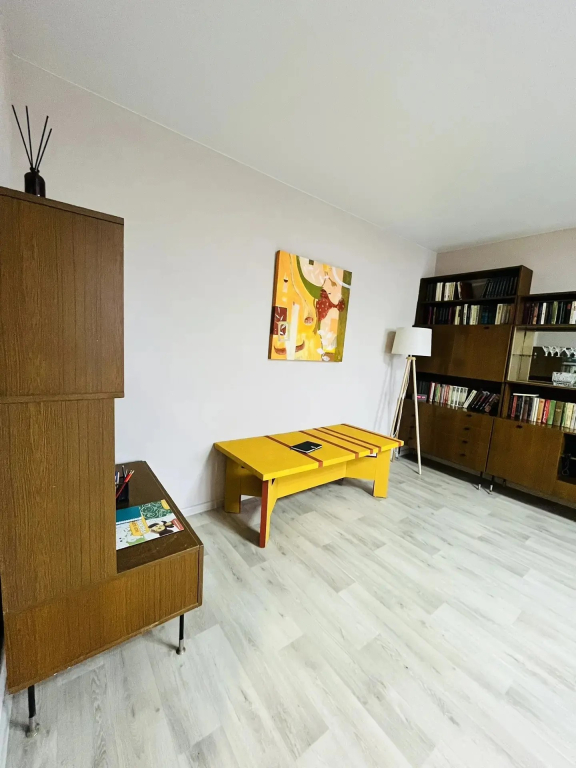 Квартира трешка в центре Звездинка 9