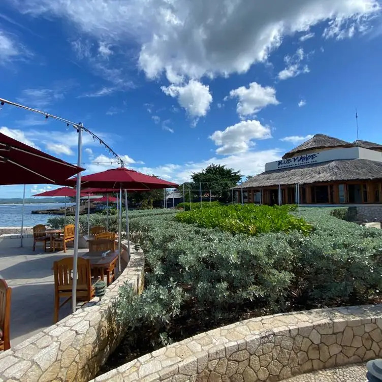 Ocean Cliff Hotel