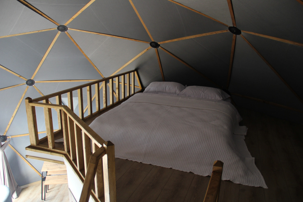 Glamping Bogina Dome & Suite