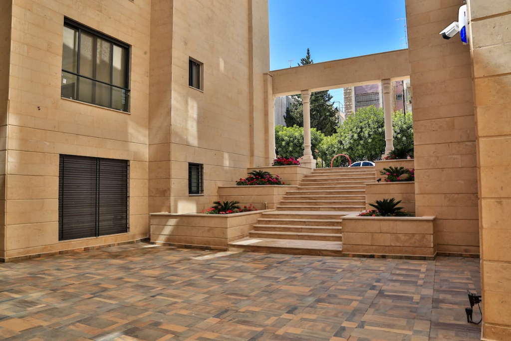 Апартаменты 2 En-suite Rooms Central & Garden Terrace