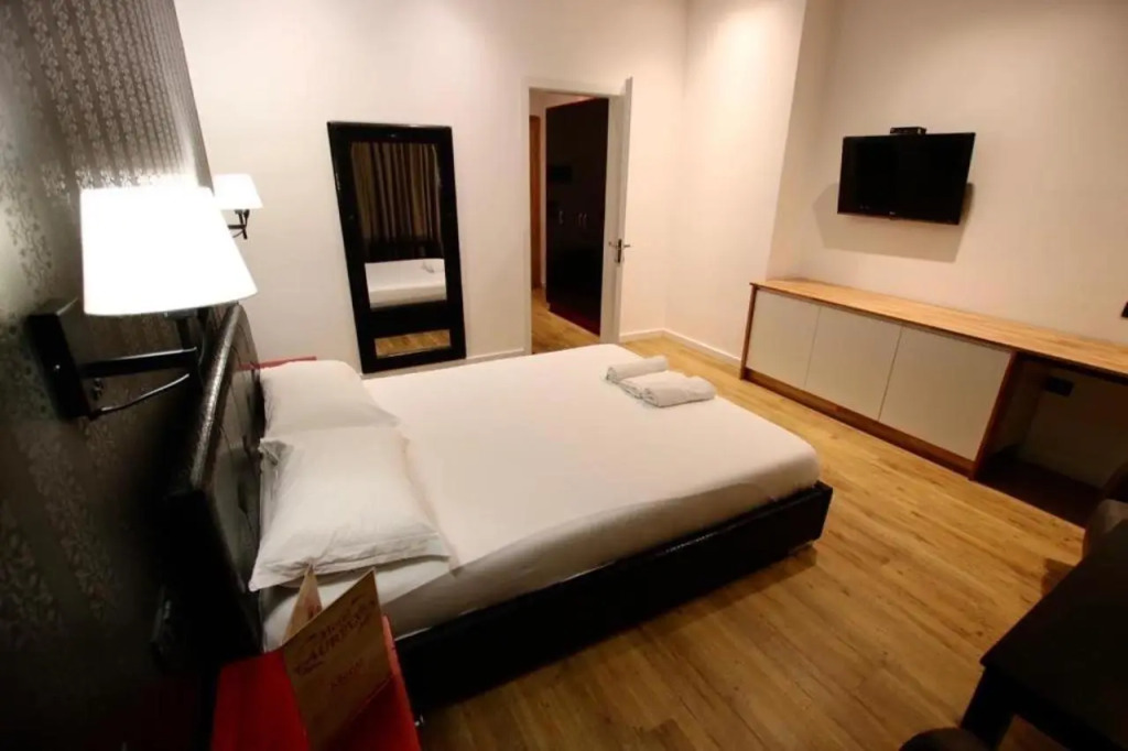 Aurelis Hotel