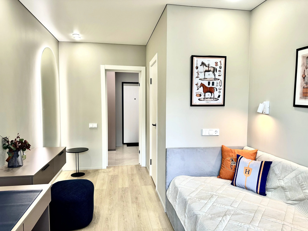 Квартира Люкс с 2-мя балконами и дизайнерским ремонтом