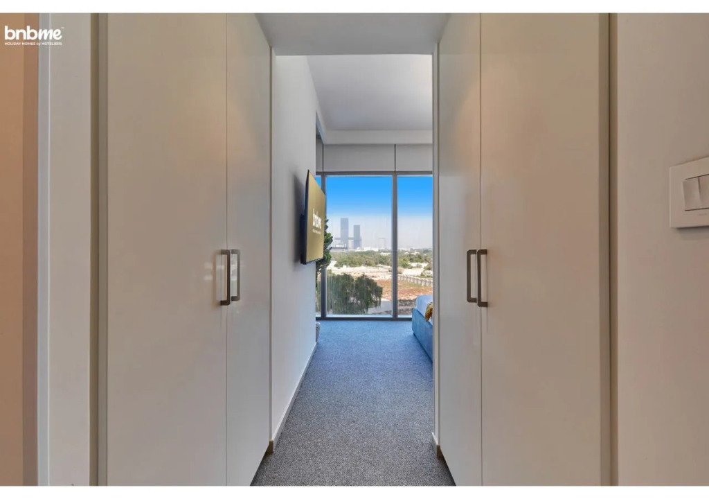 Апартаменты Bnbmehomes Stylish 3BR with Burj Khalifa view-410