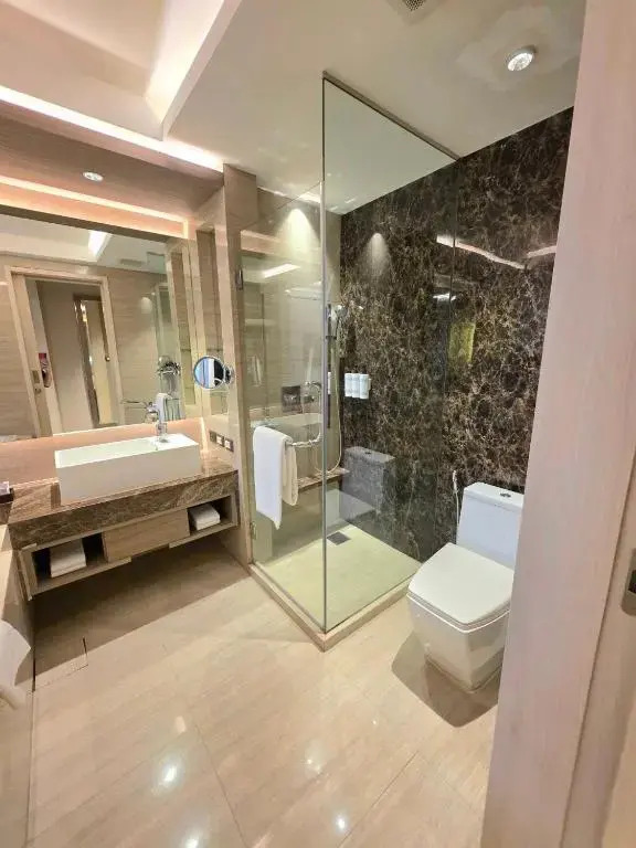 Отель Graceland Bangkok Hotel
