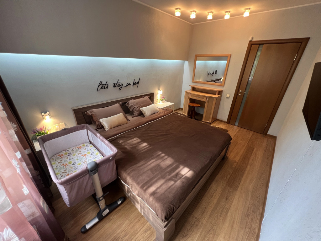 Квартира Семейный Люкс 139 кв. м напротив Отеля Hilton