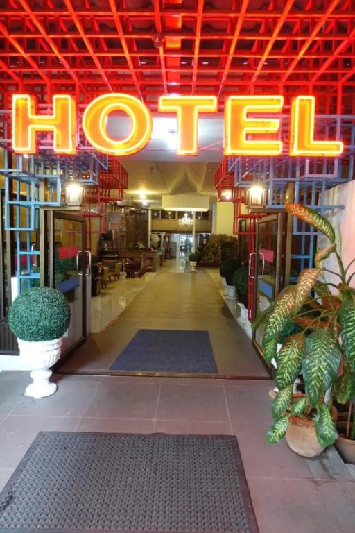 Serene Hotel