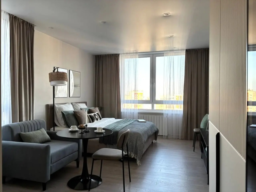 Oliva Lyuks Flat