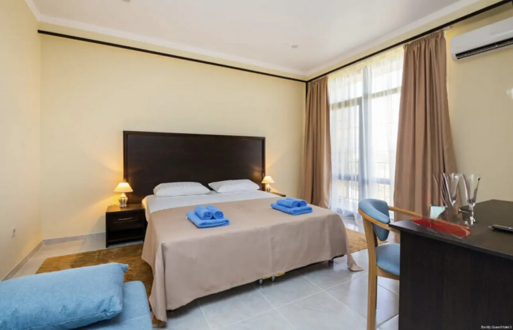 Bmg Hotel