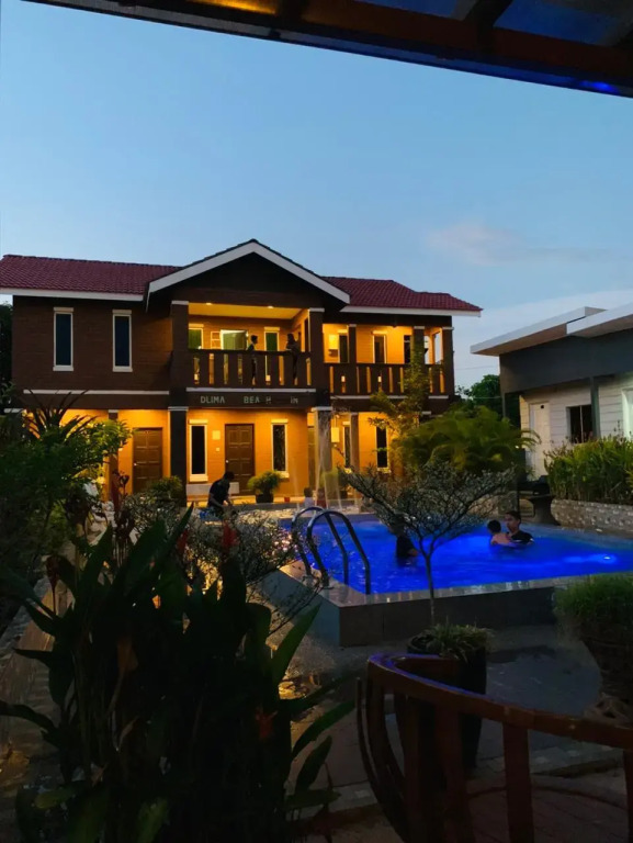DLima Beach Inn