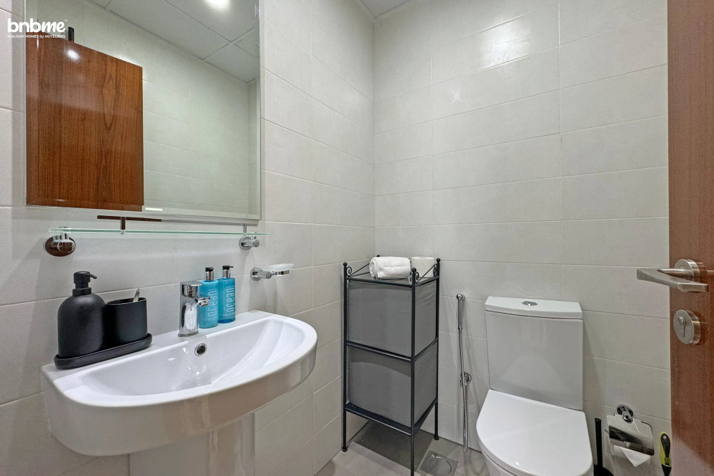 Апартаменты Bnbmehomes | Cozy 1BR Suite nr Dubai Mall & Burj Khalifa - 1306