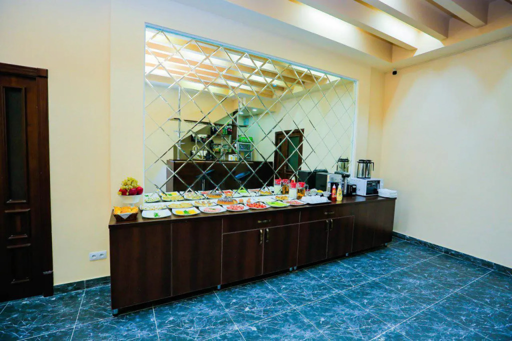Mahmud Hotel
