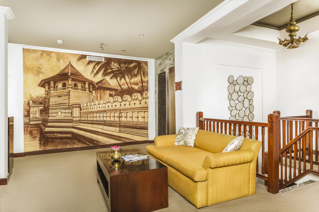 Отель Kandy City by Earls