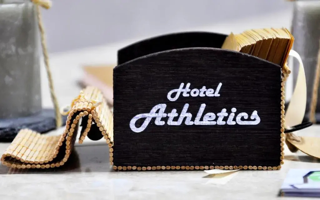 Отель Athletics