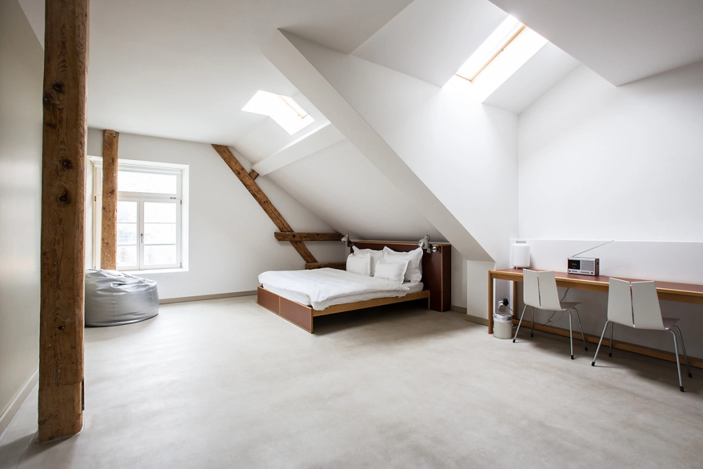 Отель Lofthotel