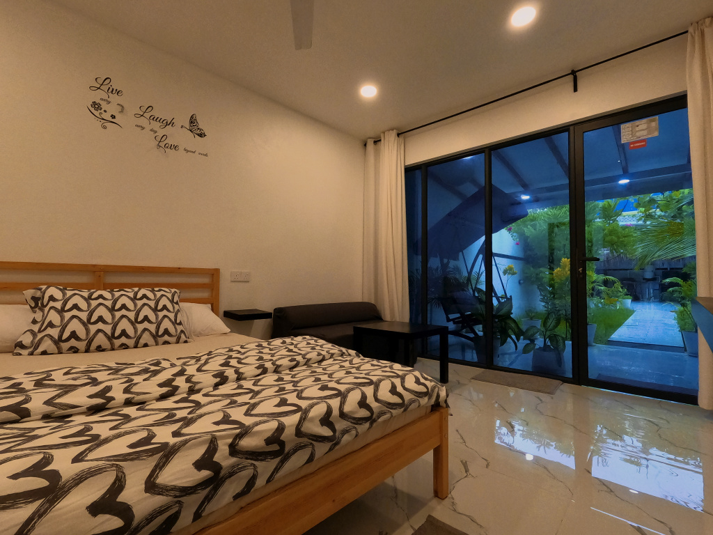 Oceana Inn Maldives -Free airport assistance at both international and domestic airports