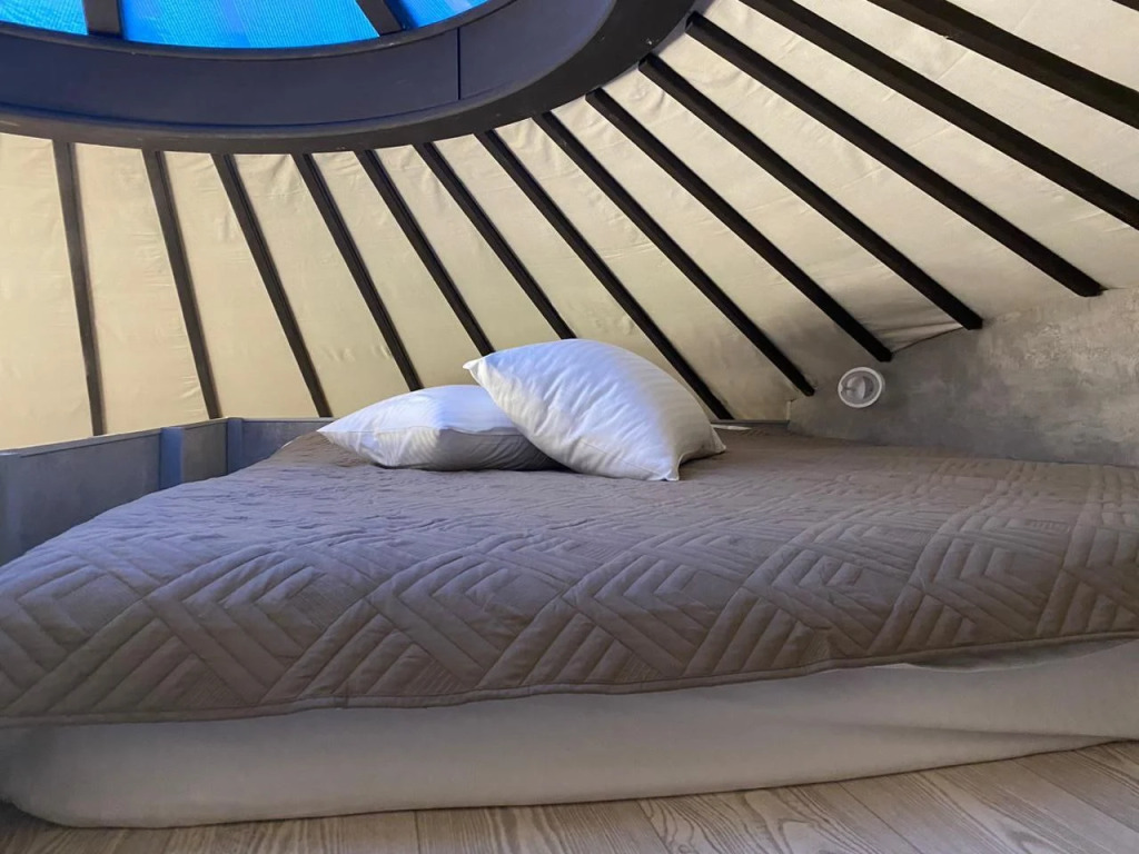 Hut house