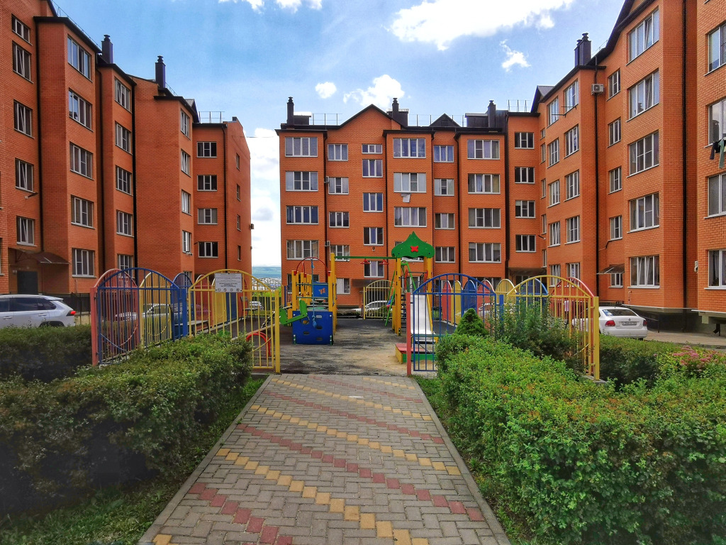 Квартира новая в пешей доступности Парк Победы и питьевая галерея
