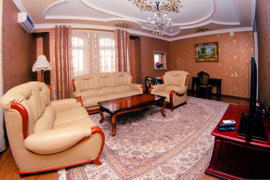 Отель Khuand Deluxe