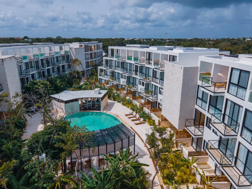 Отель The Waves Tulum