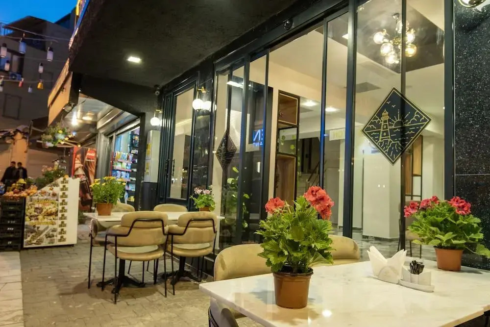 Отель Linda Port Hotel