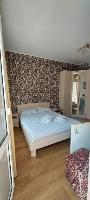 Меблированные комнаты Лариса