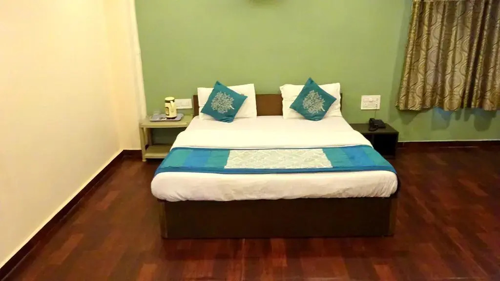 Hotel O Blue Moon