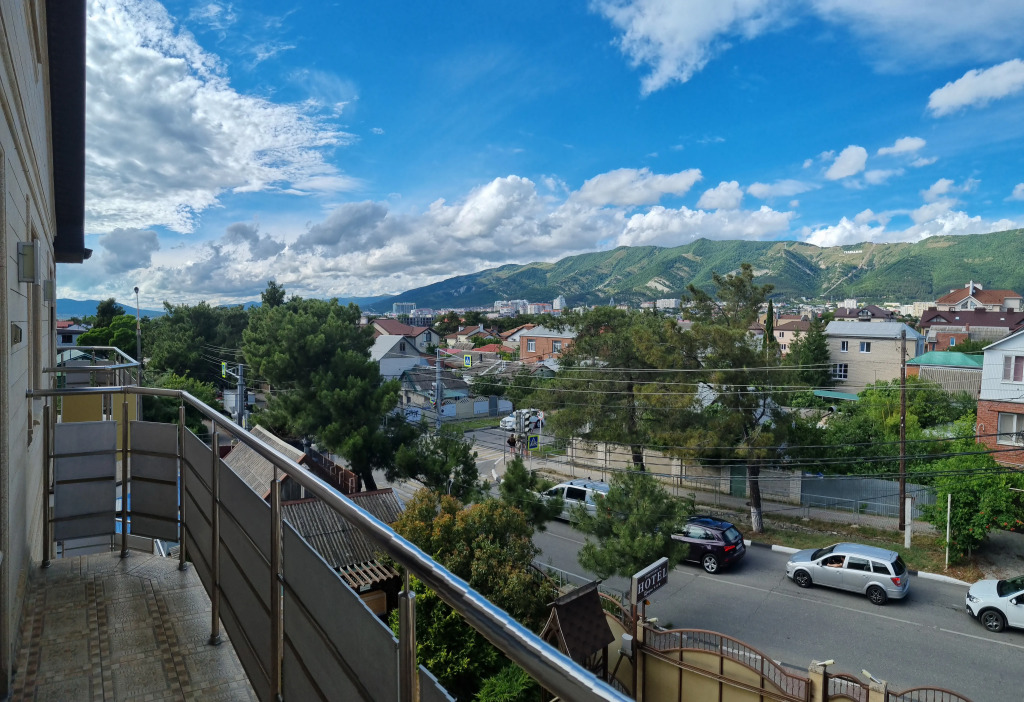 Отель Кипарис