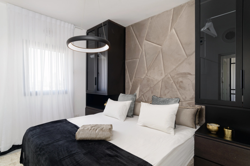 Апартаменты High End & City View by FeelHome