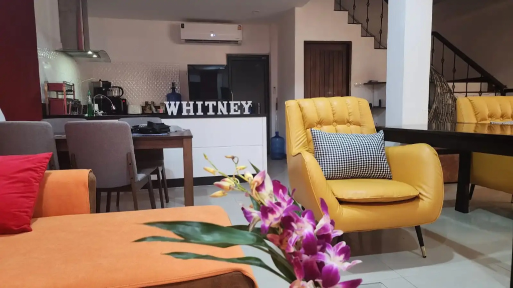 Villa Whitney