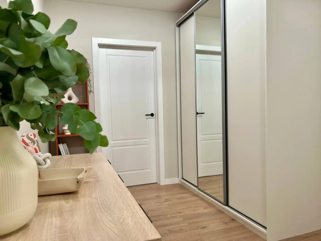 Merino Home Aura Flat