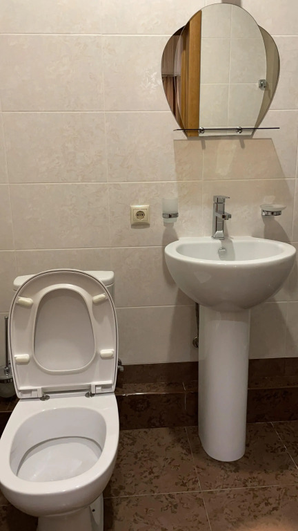 Три Сезона