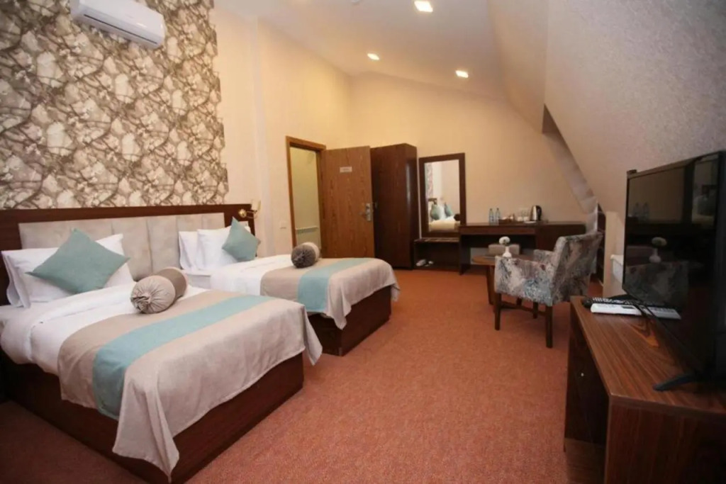 Auroom Hotel