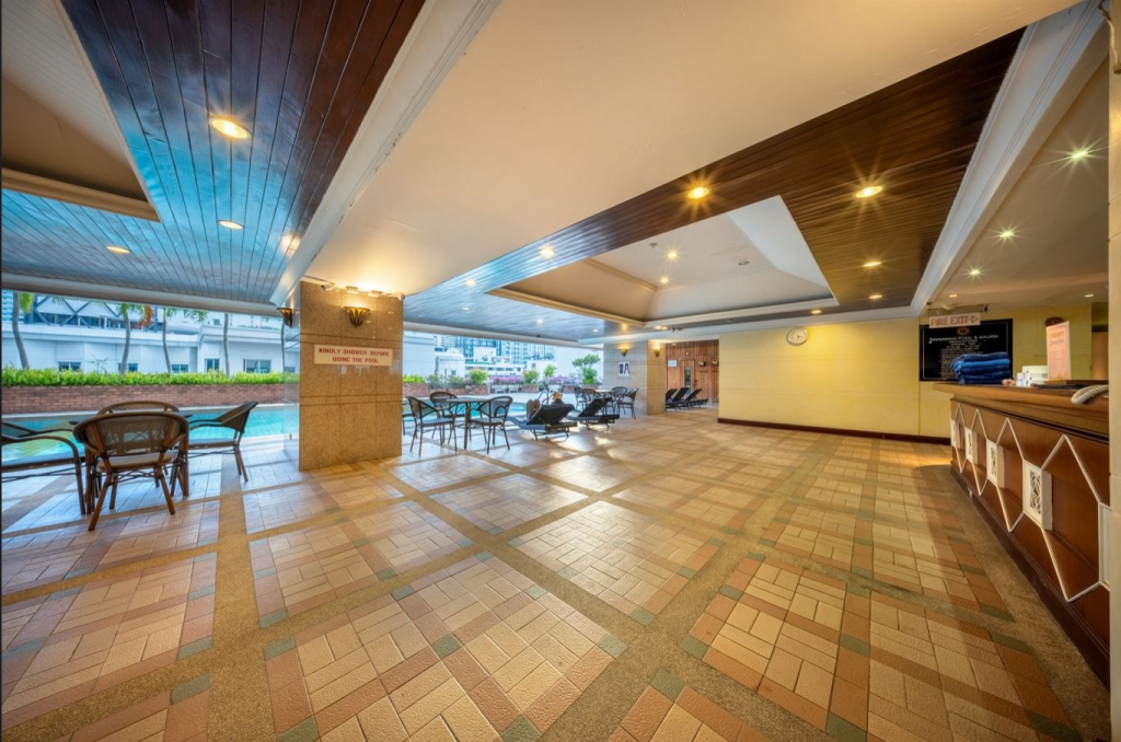 Royal Benja Hotel - Big Rooms, Family Friendly